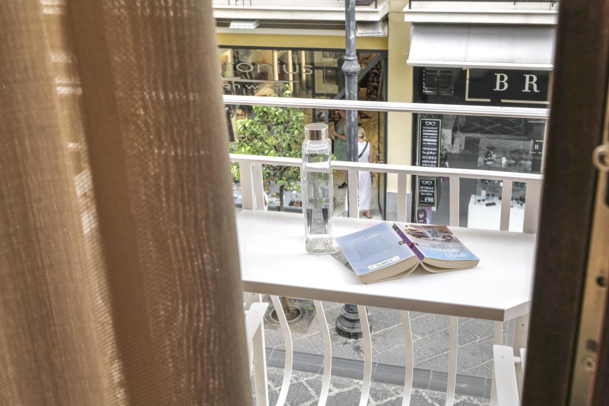 Cafe Latino Suites Sorrento Bagian luar foto