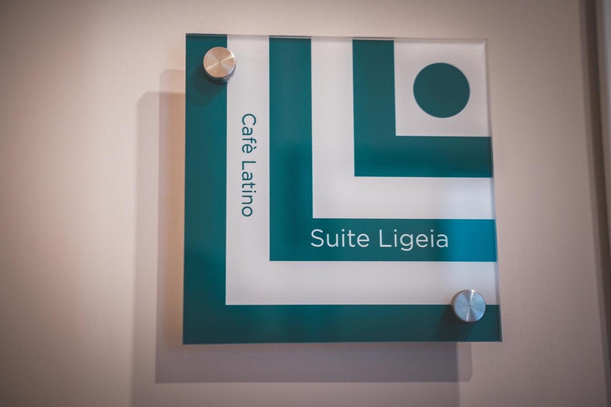 Cafe Latino Suites Sorrento Bagian luar foto
